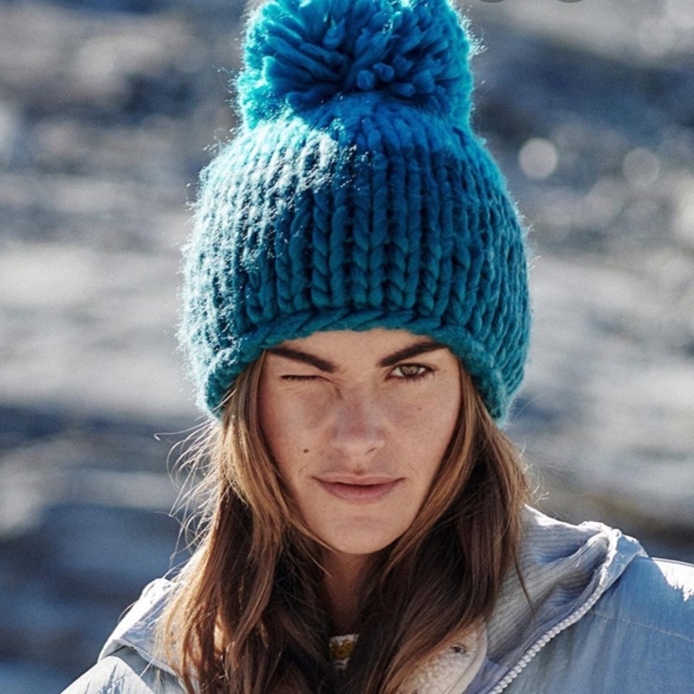 Free People cozy up Pom beanie